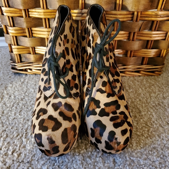 Steve Madden Pony Hair Platform Booties Cheetah - Picture 3 of 6